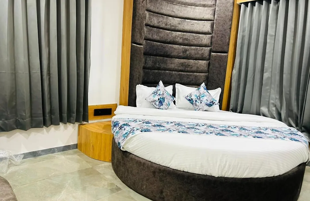 Hotel M Grand-1